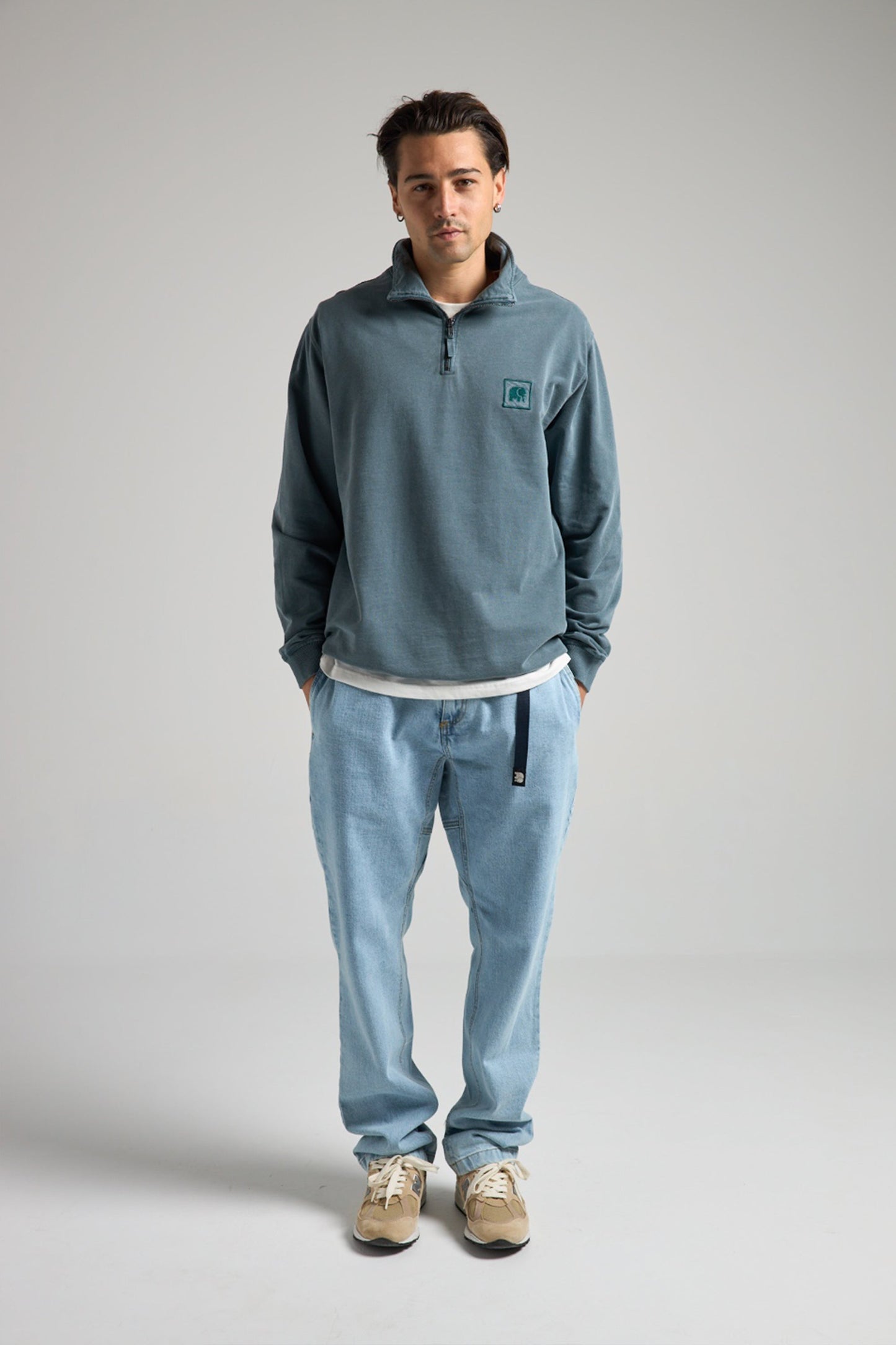 Sauce Pigment Dyed Quarter Zip Sweatshirt Elm Green - model front detail