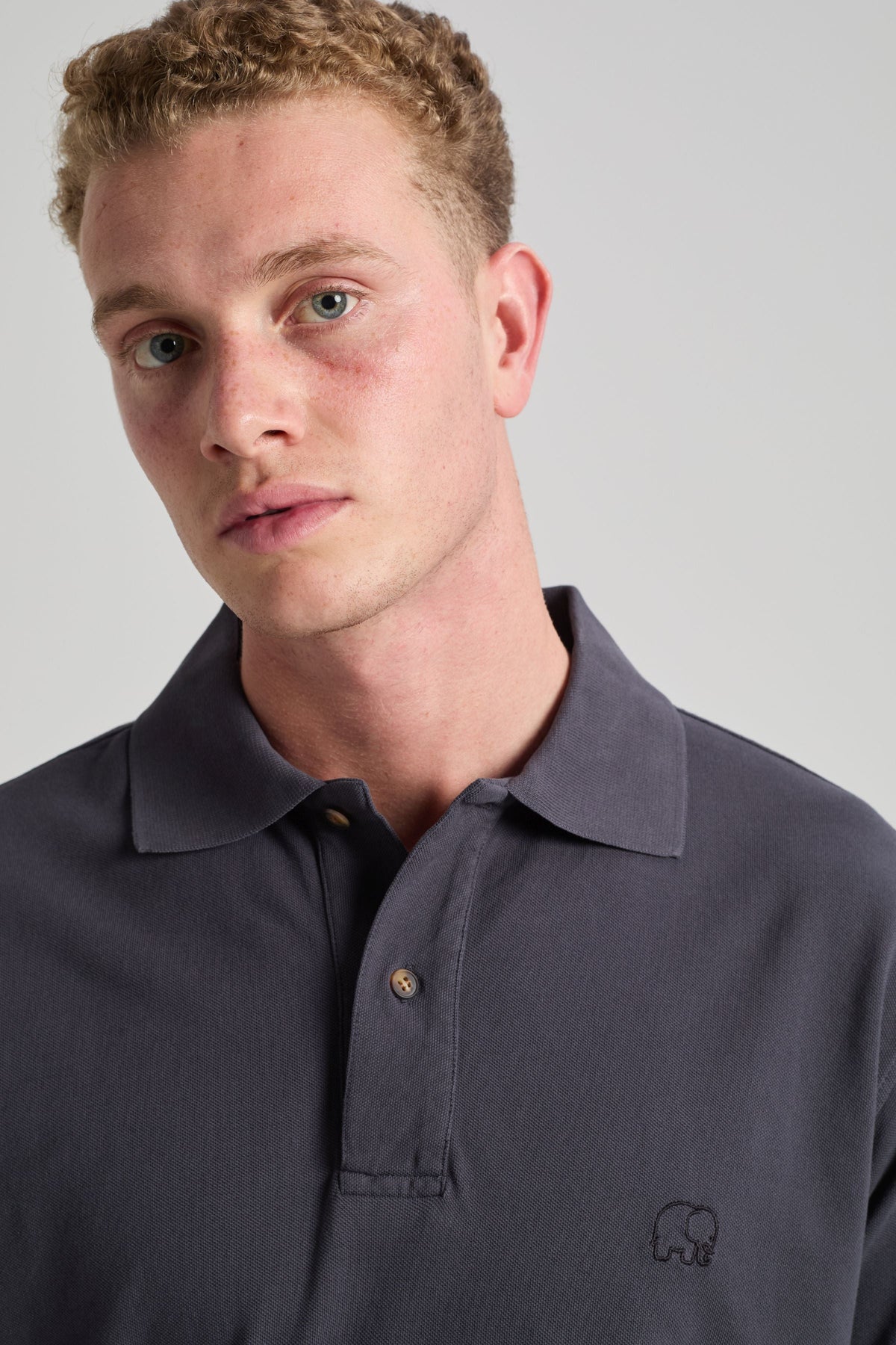 Essential Polo Bitumen Grey