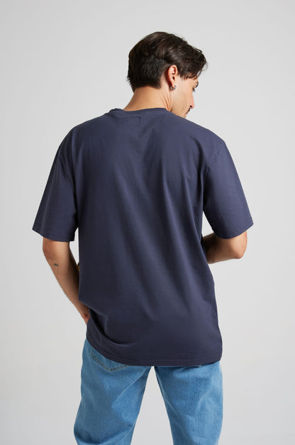 Essential T-Shirt Parisian Blue - model back