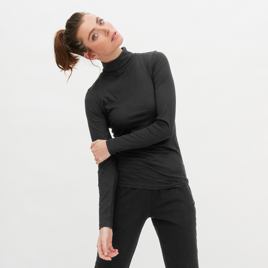 NIA Turtleneck Shirt black