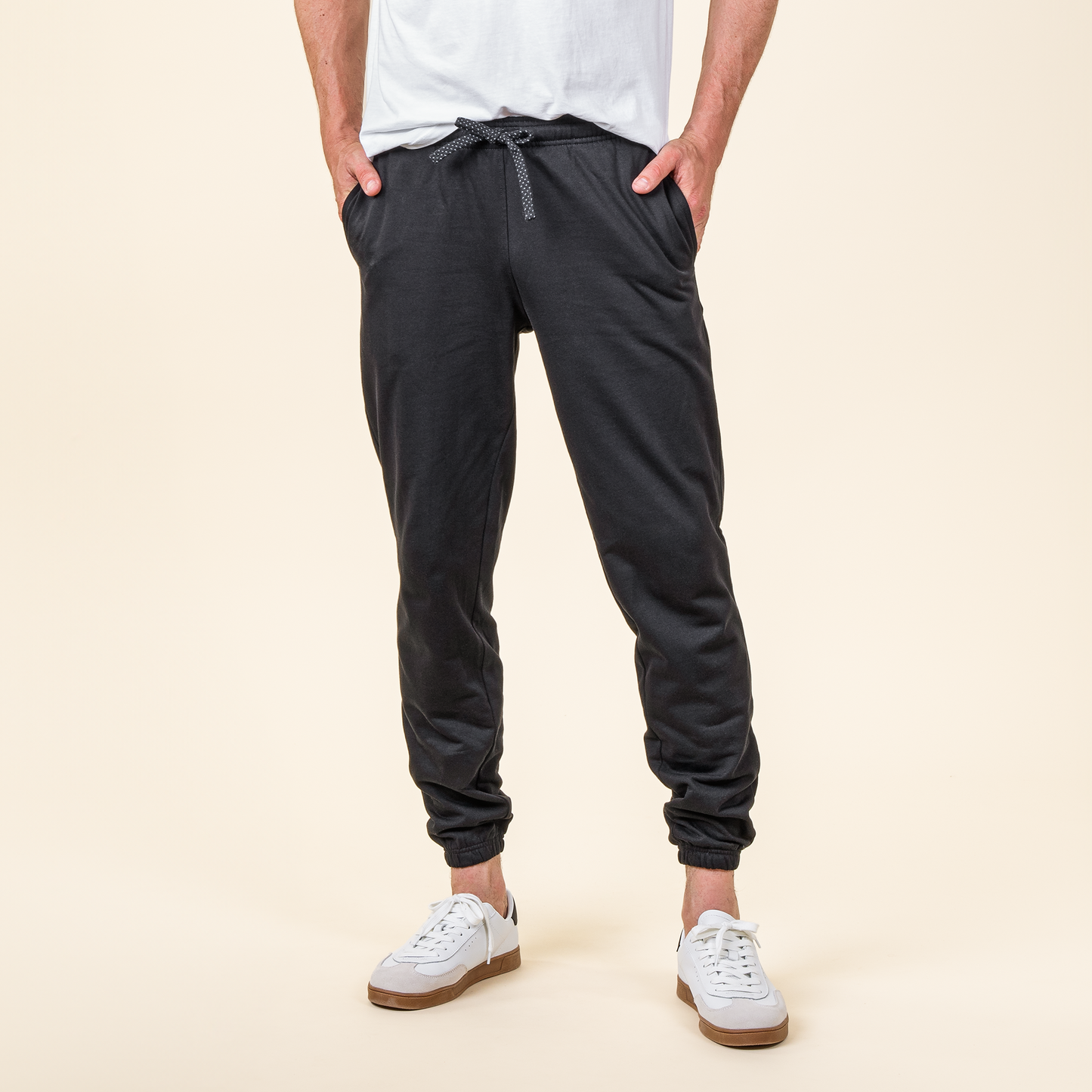 CALVIN Jogging Pants - Black - front
