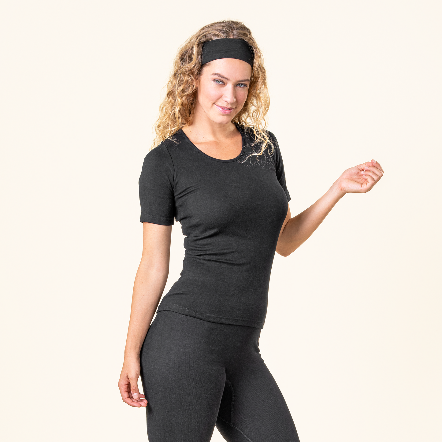 JULIANE Short-Sleeved Shirt black