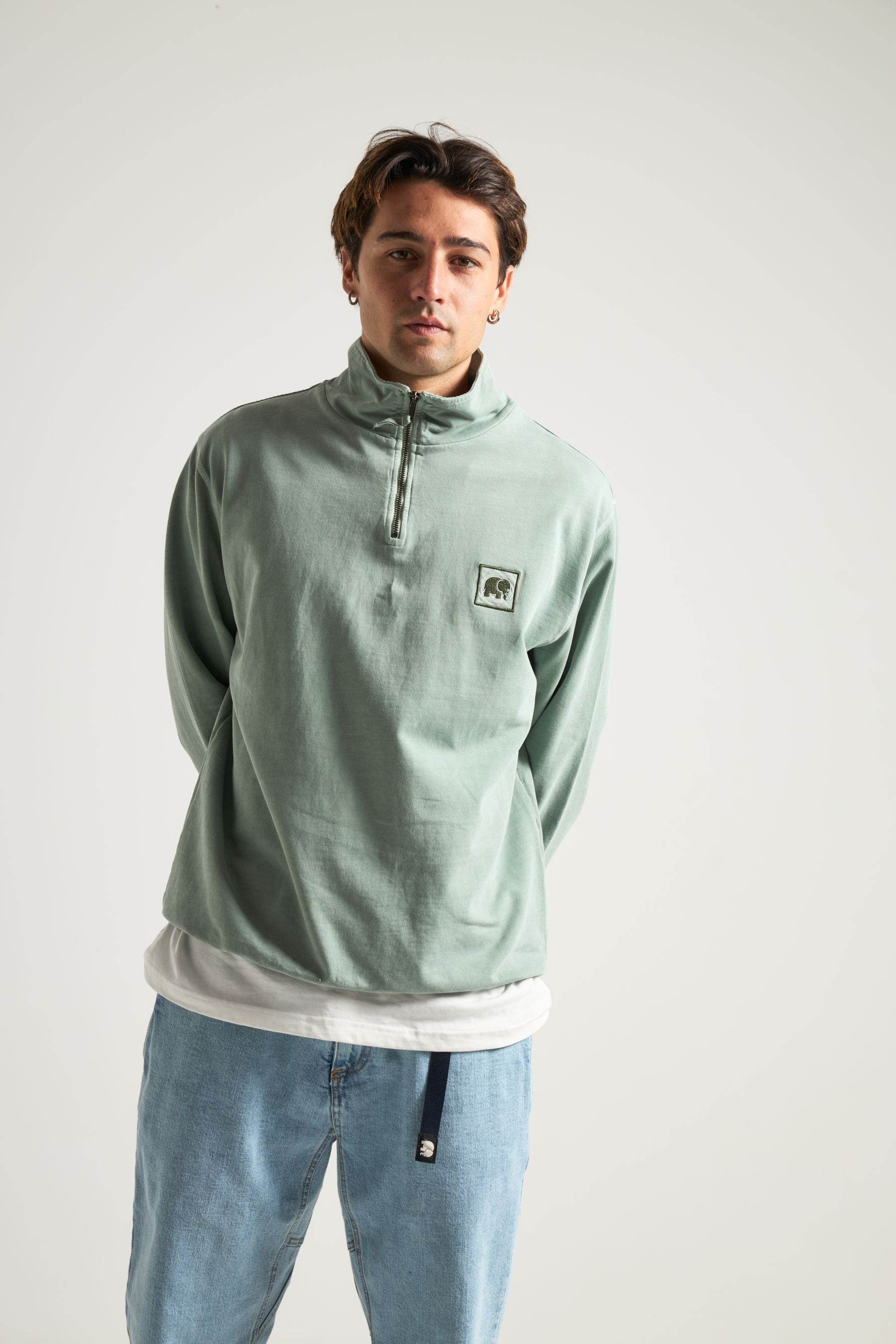 Sauce Pigment Quarter Zip Sweatshirt Silver Green - model front